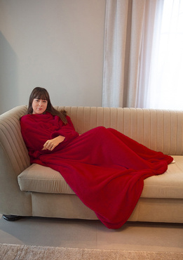 Koc z rękawami - puch malina - Dkaren