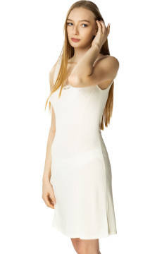 Kremowa halka Mewa 4127 Amelia z jedwabiu Vistex z ozdobnym dekoltem