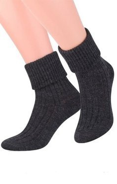 Ciepłe, nieuciskające skarpetki damskie Steven - 067 / czarne
