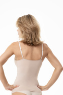 Beżowa koszulka z wbudowanymi miseczkami pod spodem SIMPLE CAMI TOP BRA 