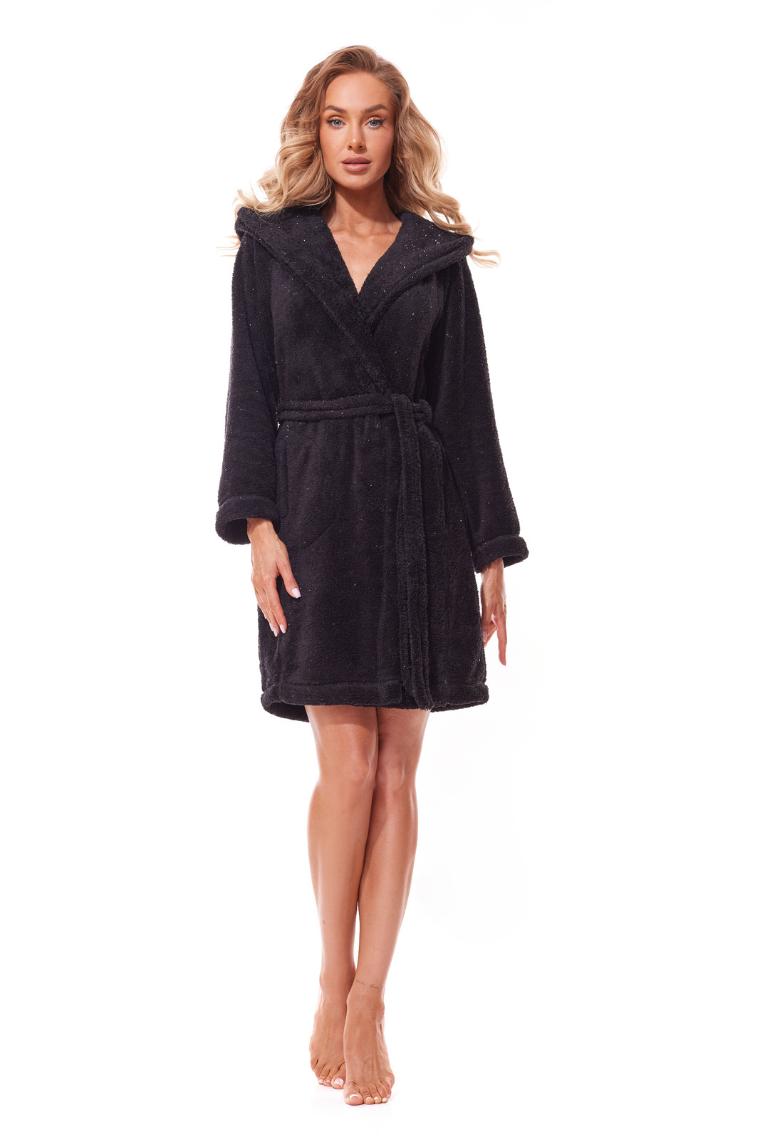 Krótki czarny szlafrok damski z kapturem L&L 2319 End